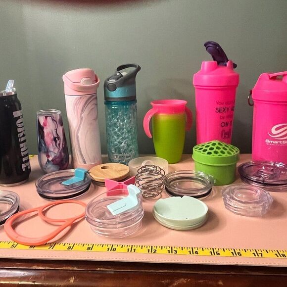 7 Kids Cups and Shaker Jugs Plus Tons of Extras Fortnite - Picture 2 of 16